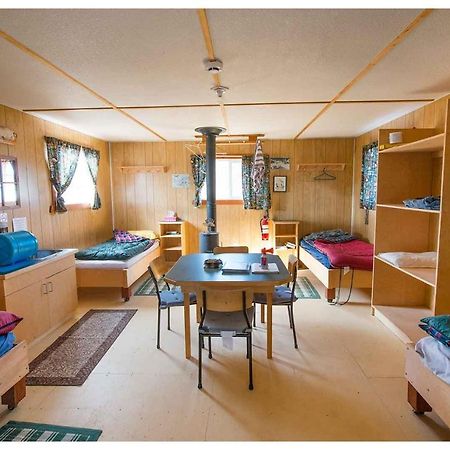 Peterson'S Point Lake Lodge Yellowknife Zewnętrze zdjęcie