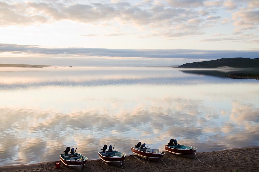 Peterson'S Point Lake Lodge Yellowknife Zewnętrze zdjęcie