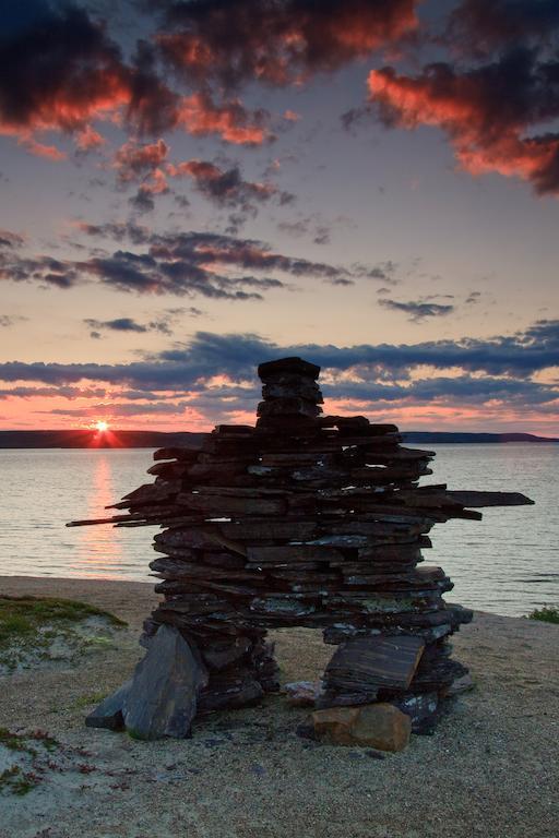 Peterson'S Point Lake Lodge Yellowknife Zewnętrze zdjęcie