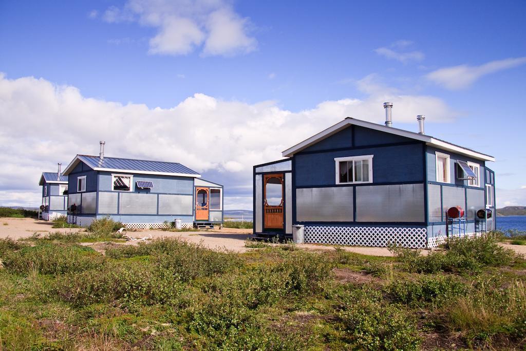 Peterson'S Point Lake Lodge Yellowknife Zewnętrze zdjęcie